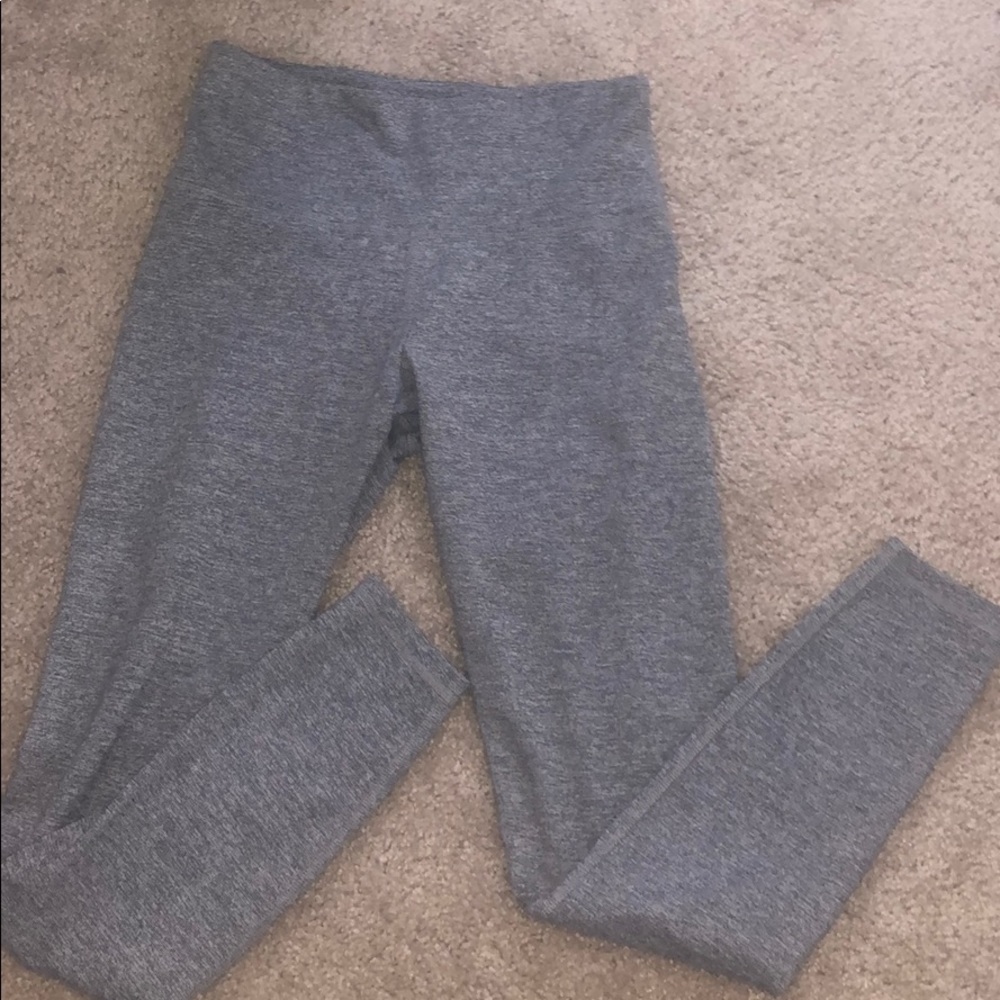 Old Navy Lululemon look-alike hi-waisted leggings